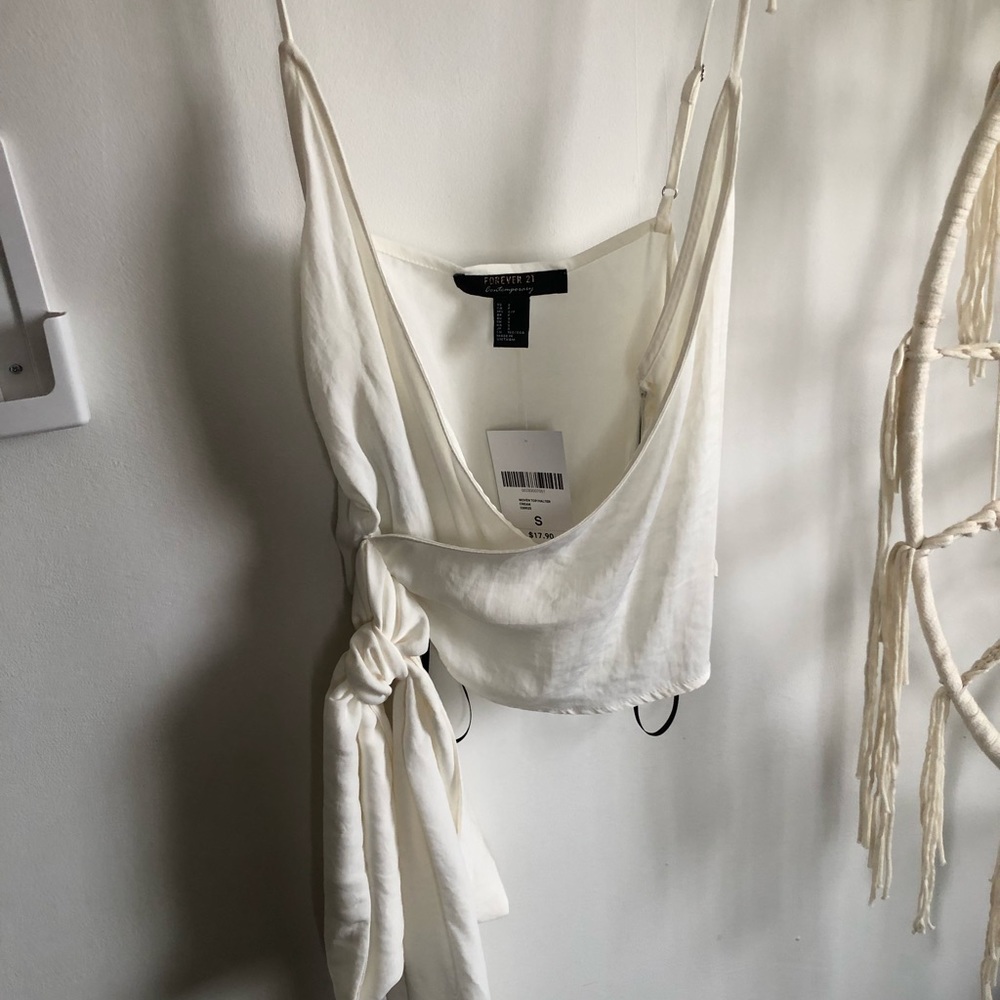 Forever 21 side tie wrap crop top S white